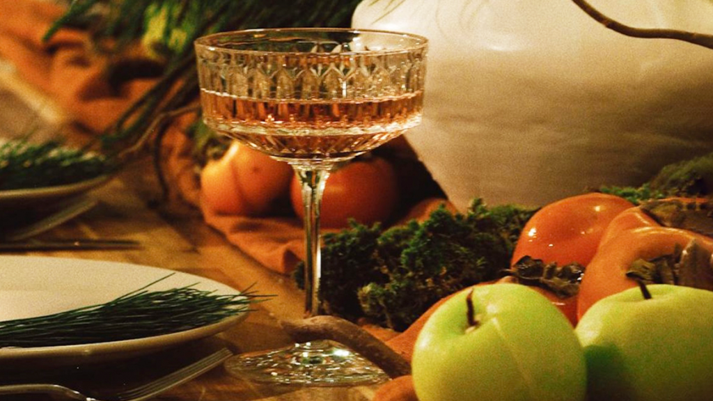 Thanksgiving Tablescapes: Creating a Feast for the Eyes!