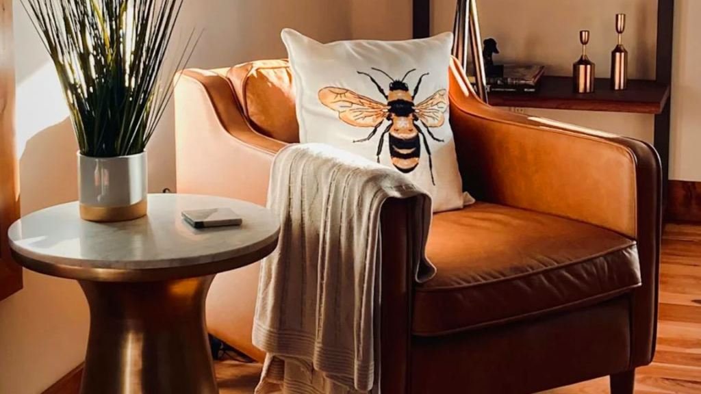 Reading Nook Design; Color & Design Ideas for a Cozy Retreat